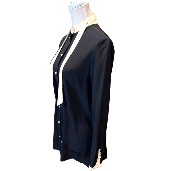 SOLD! Gucci Silk Tunic Blouse With Pearl Buttons - Picture 6 of 10